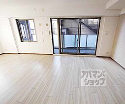 京阪本線 清水五条駅 徒歩2分の賃貸マンション 2階2LDKのリビング/ダイニング