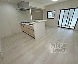 京都市営烏丸線 丸太町駅 徒歩4分の賃貸マンション 3階2LDKのリビング/ダイニング