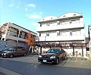 北野白梅町駅より徒歩13分 築27年11ヶ月 3階建の賃貸物件