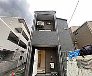 太秦駅より徒歩8分 築1年 2階建の賃貸物件