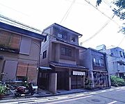丸太町駅より徒歩6分 3階 築15年6ヶ月の賃貸物件