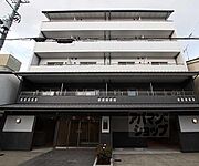 丸太町駅より徒歩15分 1階 築1年11ヶ月の賃貸物件