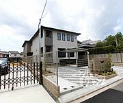 龍安寺駅より徒歩3分 築1年 3階建の賃貸物件