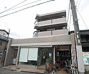 今出川駅より徒歩18分 2階 築32年8ヶ月の賃貸物件