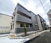 嵯峨嵐山駅より徒歩8分 3階 築1年8ヶ月の賃貸物件