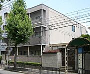 ヴィラルーエ 3階 築31年7ヶ月の賃貸物件