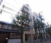 二条駅より徒歩8分 1階 築33年10ヶ月の賃貸物件