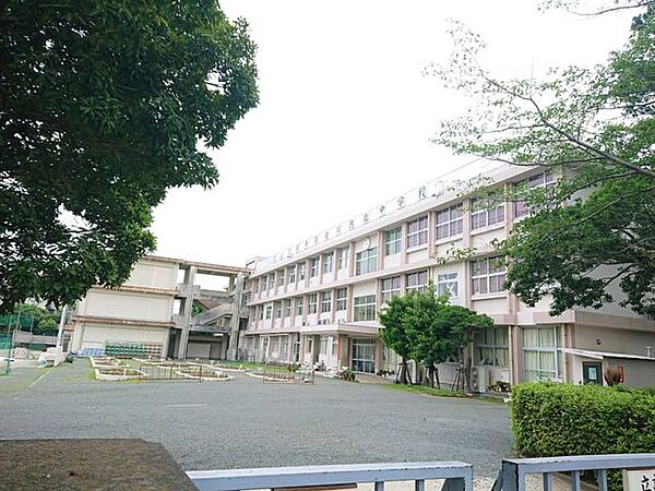 薩摩川内市立川内北中学校まで徒歩25分（約1600ｍ）