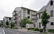 新祝園駅よりバス16分 徒歩2分 築32年1ヶ月 4階建の賃貸物件