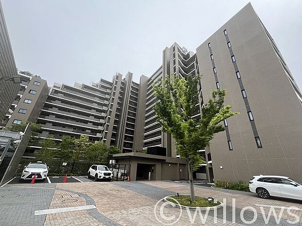 都営三田線新板橋駅から徒歩9分のアクセスが可能な大規模マンション