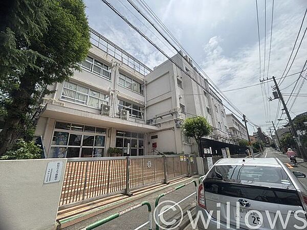 世田谷区立九品仏小学校 徒歩13分。 990m