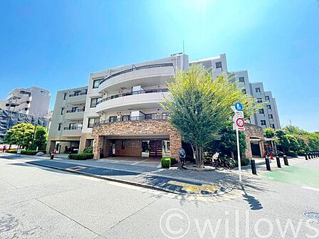 太陽に愛され、陽当り・通風に優れた魅力的で快適さを追求した住戸です。ここに住むからこそ意味がある。そんな特別感に浸りながら、毎日をお過ごし下さい。