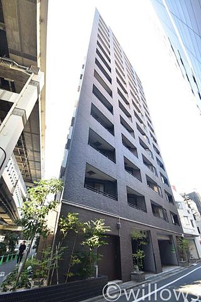 凛とした佇まいであなただけのお住まい。お友達などが遊びに来た時も自慢をしたくなる邸宅を創り出す外観デザインです。