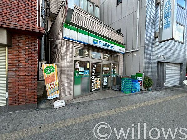 ファミリーマート西巣鴨三丁目店 徒歩3分。 170m