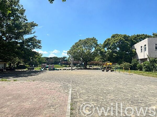 大師公園 徒歩13分。 1010m