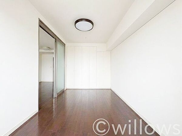 家族の成長に対応できる永住仕様の間取り。一日の疲れを癒やしてくれる、時を忘れて過ごせる空間。もちろん、使いやすい収納スペースも設計されております。