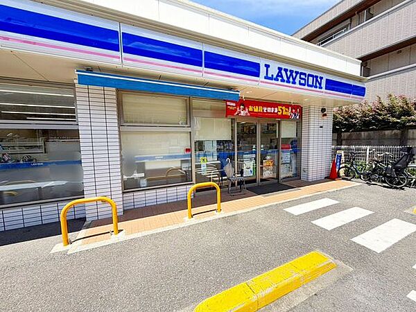 ローソン武蔵野桜堤二丁目店 徒歩8分。 606m