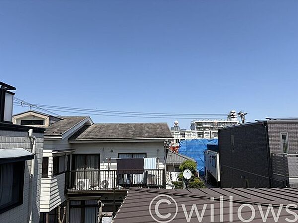 眺望の良い部屋で新生活をしてみませんか？青空がみえたり、眺望や窓からの景色が良いと、家で過ごす時間も快適なものとなります。