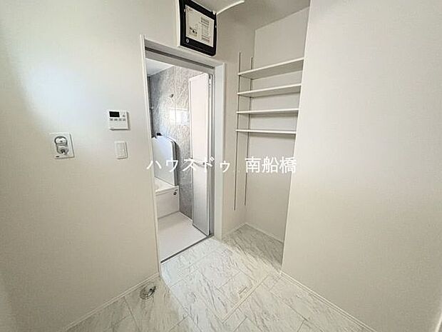 洗濯機置場