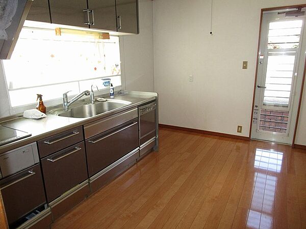 detached 茨城県古河市尾崎2091-10
地図を見る