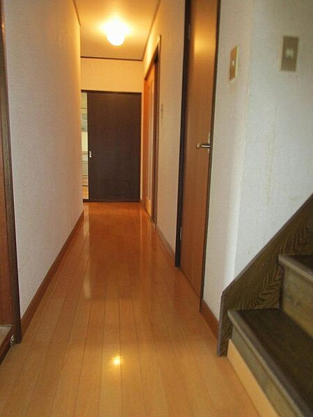 detached 茨城県古河市尾崎2091-10
地図を見る