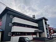 福井駅よりバス20分 徒歩2分 築48年9ヶ月 3階建の賃貸物件