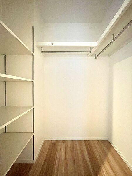 各居室（変更箇所含む）には、それぞれ収納スペースが完備されております。