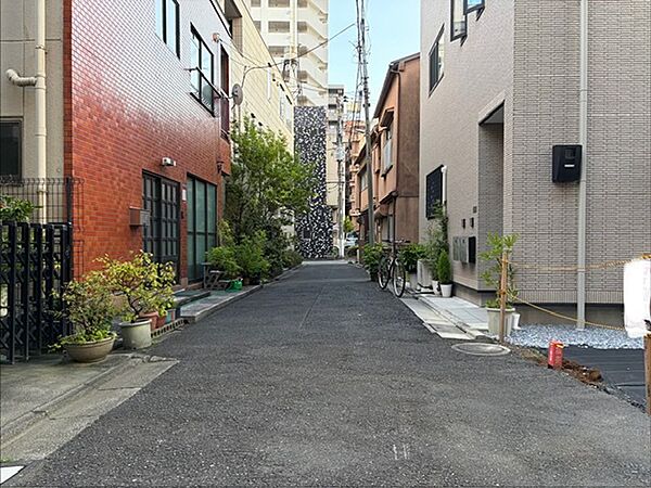 前面道路現況写真（2026年10月撮影）