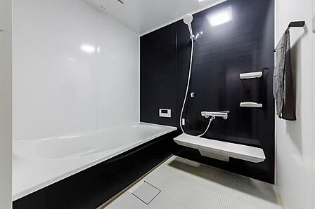 1日の疲れをゆっくり癒せる浴室!