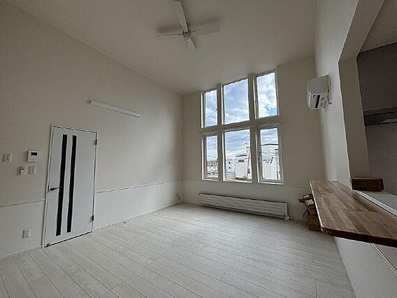 ボックスR_内装_0