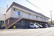 エントランス3・1 2階 築26年5ヶ月の賃貸物件