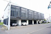 旭川駅より徒歩35分 1階 築17年11ヶ月の賃貸物件