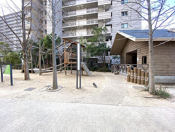 【敷地内公園】...