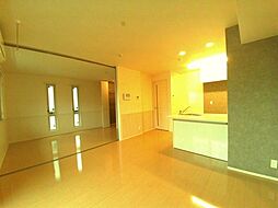 小田急小田原線 相武台前駅 バス9分 若草公園前下車 徒歩5分の賃貸アパート 3階2LDKのリビング/ダイニング