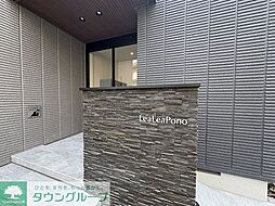 8 / 17