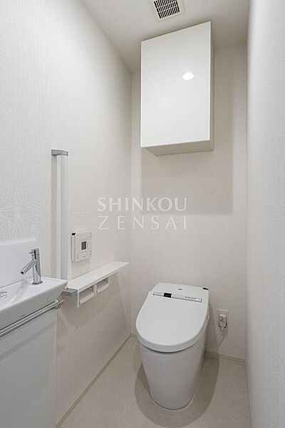 　＊同タイプ参考写真（内装カラー・一部仕様は実際と異なります）