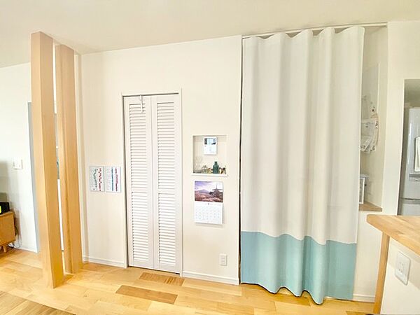 階段カーテンにより冷暖房の効率アップ＾＾