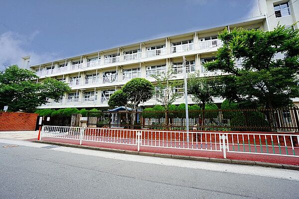赤坂小学校