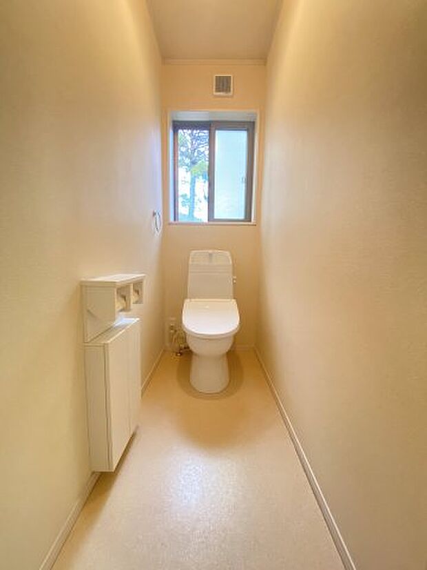☆トイレは1階と2階にあります☆各フロアにあるので階段移動が不要☆