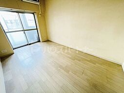 グレースランド 2階1Kのリビング/ダイニング