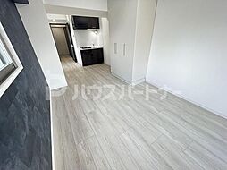 エストゥルースプラス三ノ輪 3階ワンルームのリビング/ダイニング