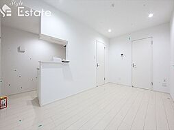 アラウンドスカイ 202 2階1LDKのリビング/ダイニング