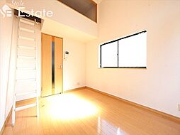 名古屋市営鶴舞線 浄心駅 徒歩10分の賃貸アパート 2階1SKのリビング/ダイニング