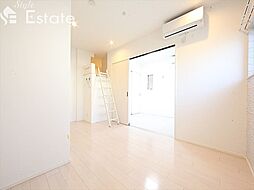 名古屋市営名城線 熱田神宮西駅 徒歩3分の賃貸アパート 2階1SLDKのリビング/ダイニング