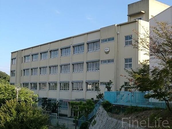 画像27:神戸市立高倉中学校 1488m