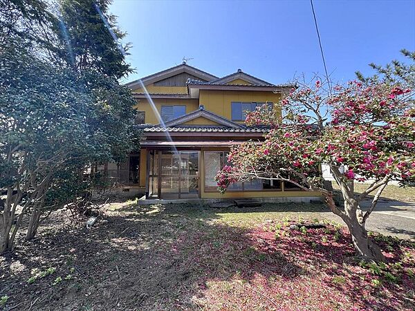 detached 秋田県にかほ市中三地字中村16
地図を見る