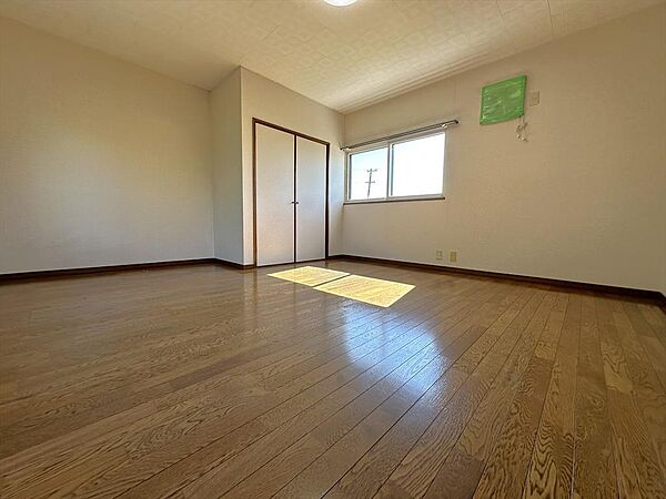 detached 秋田県にかほ市中三地字中村16
地図を見る