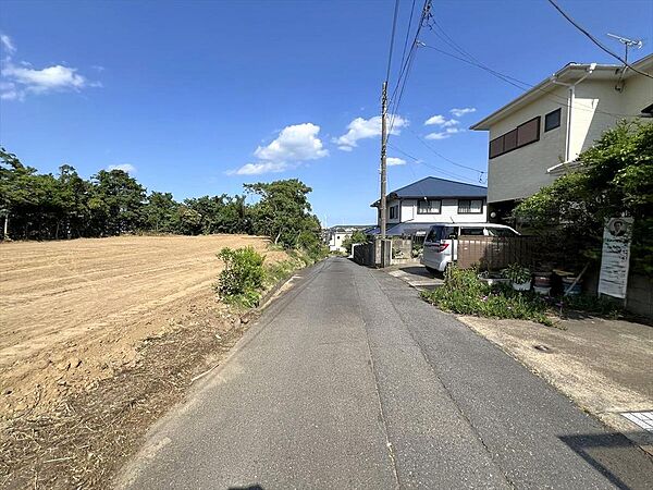 前面道路（南側）