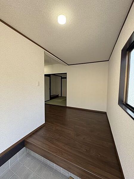 広い玄関です