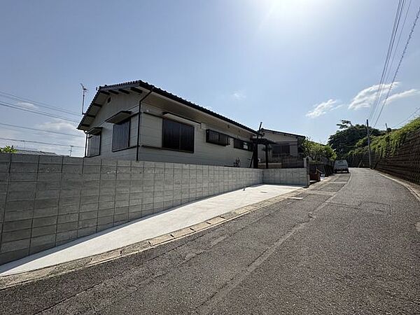 駐車場　こちらにゆったり2台可